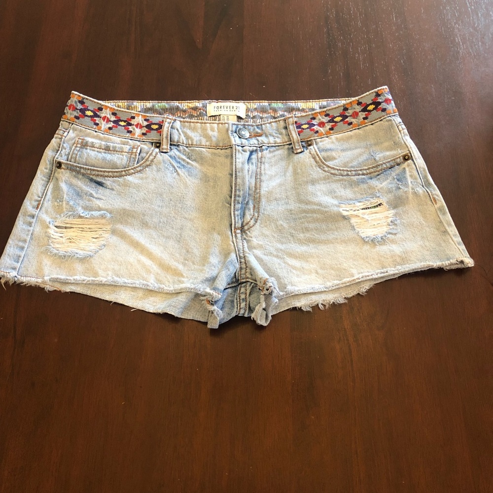 Forever21 boho distressed Jean shorts